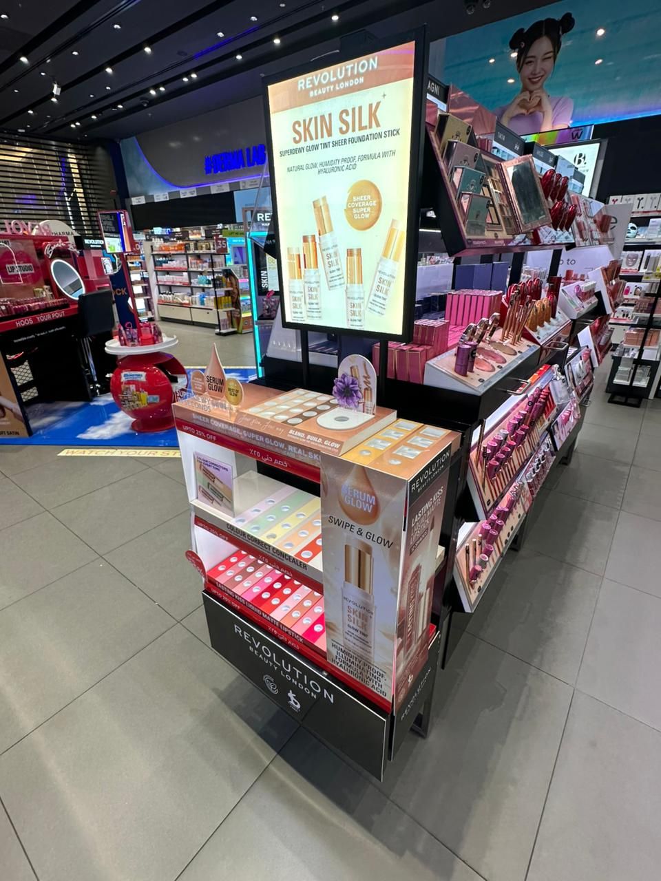 Skin Care Endcap in-store branding, Illuminated screen display