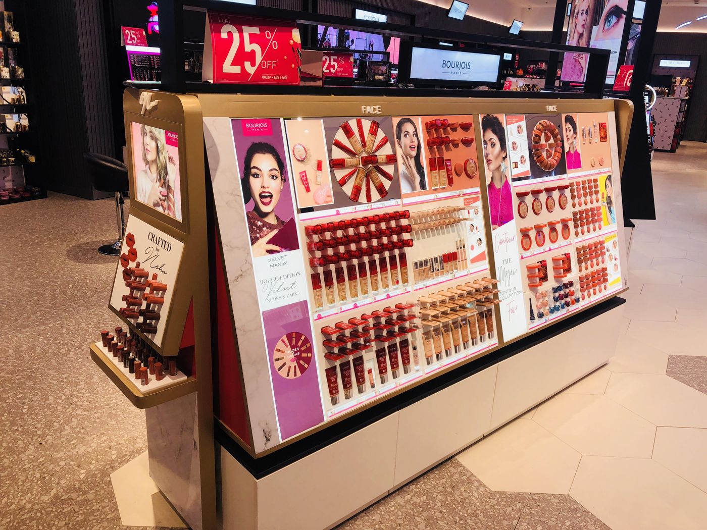 Bourjois Gondola - Dubai Mall